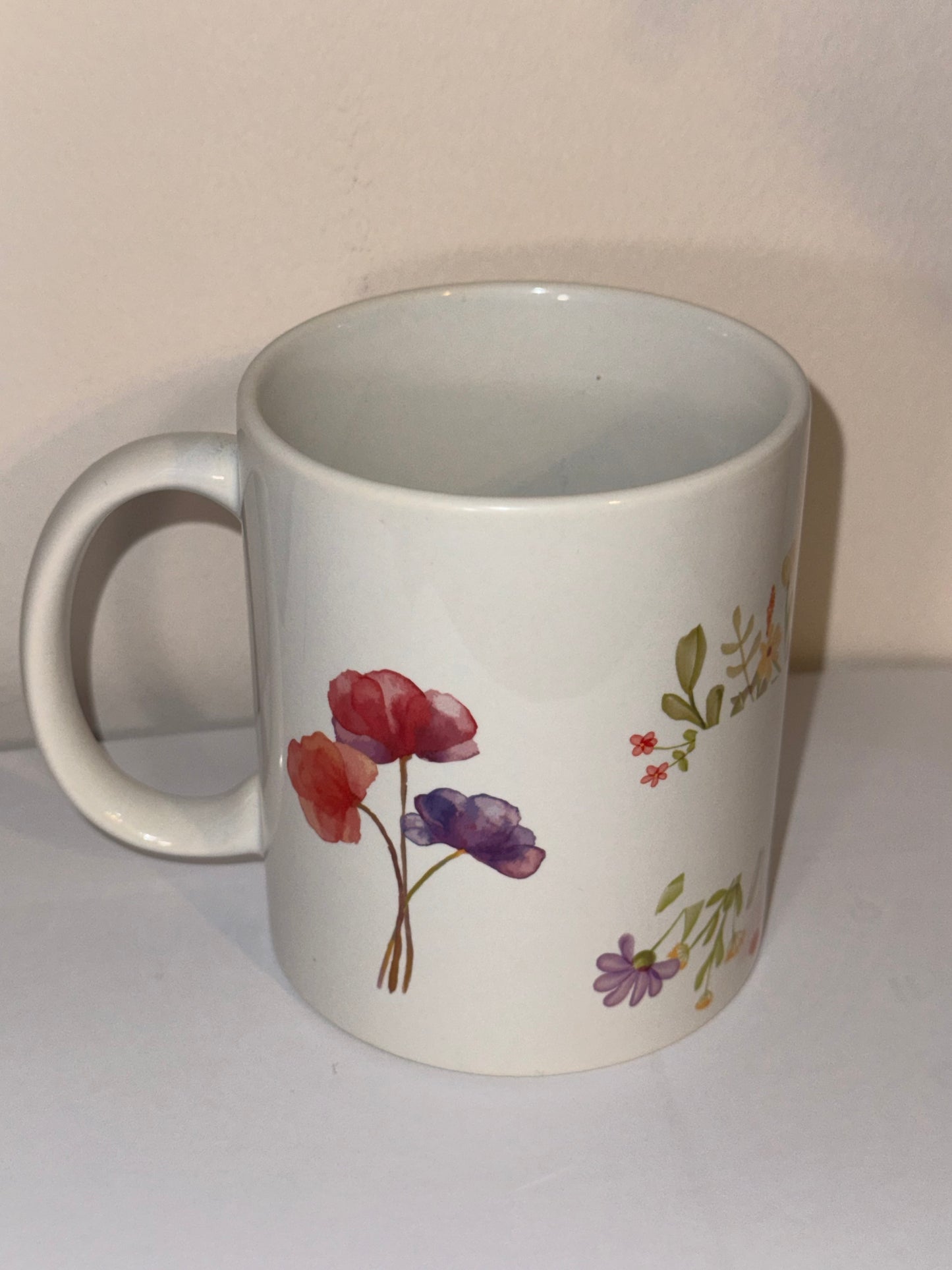 Flower design 11oz mug with name personalisation
